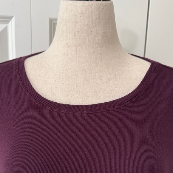 Athleta With Ease Short Sleeve Tee Light Weight, TENCEL Fibers drape beautifully - Picture 2 of 6